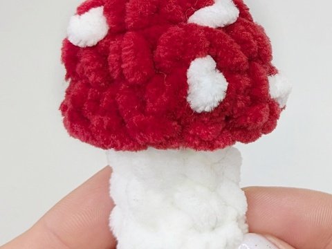 Crochet Mushroom Amigurumi Pattern: Christmas Ornaments & Keychain