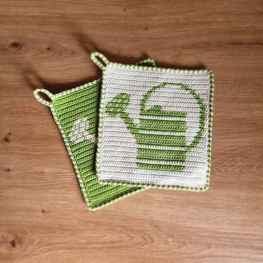 Häkelanleitung Topflappen "Gießkanne"