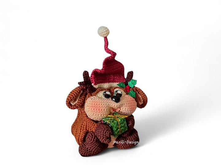 Crochet pattern for reindeer gift bags
