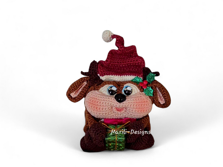 Crochet pattern for reindeer gift bags
