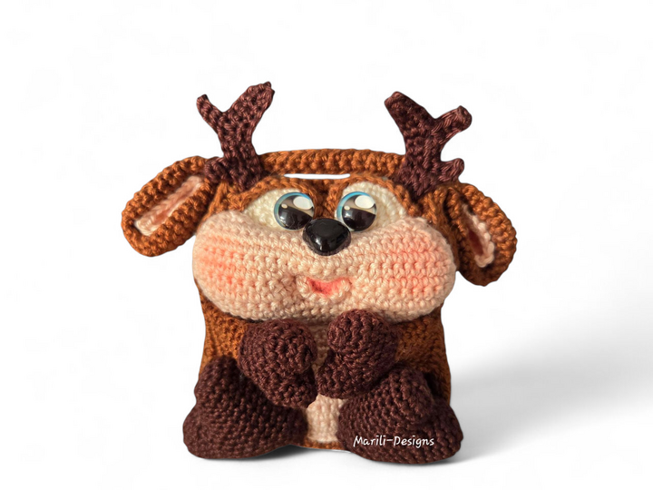 Crochet pattern for reindeer gift bags