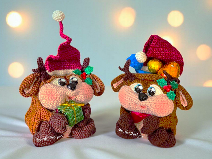 Crochet pattern for reindeer gift bags