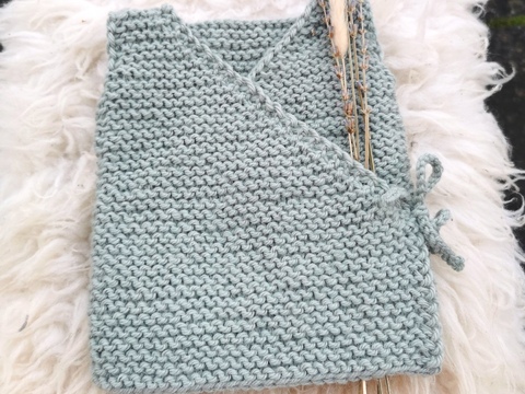 easy baby vest pattern | wrap over baby vest knitting pattern | aran