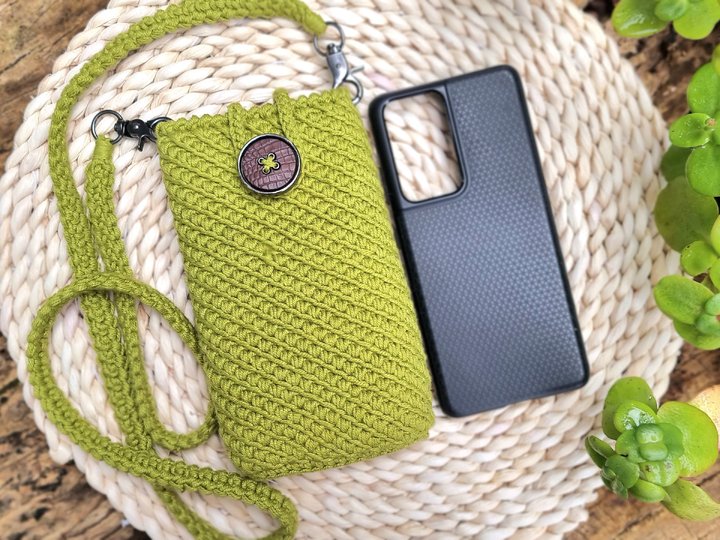 T13 Crochet pattern for little mobile phone bag