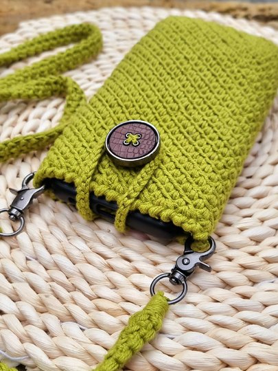 T13 Crochet pattern for little mobile phone bag