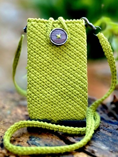 T13 Crochet pattern for little mobile phone bag