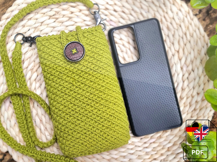 T13 Crochet pattern for little mobile phone bag