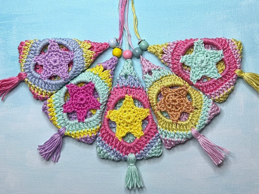 Crochet Pattern Granny Square Christmas Tree, Ornaments or festive garland - Image 5