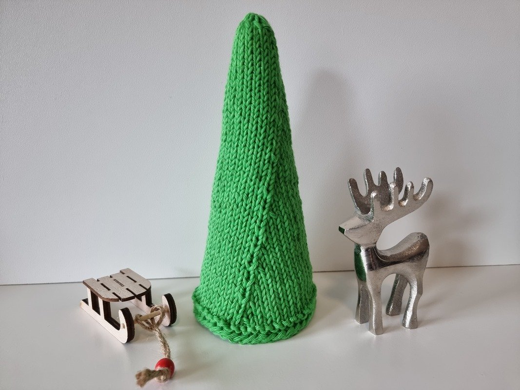 "Strickwald Weihnachten" gestrickte Tannenbäume, 3 Größen, PDF-Anleitung