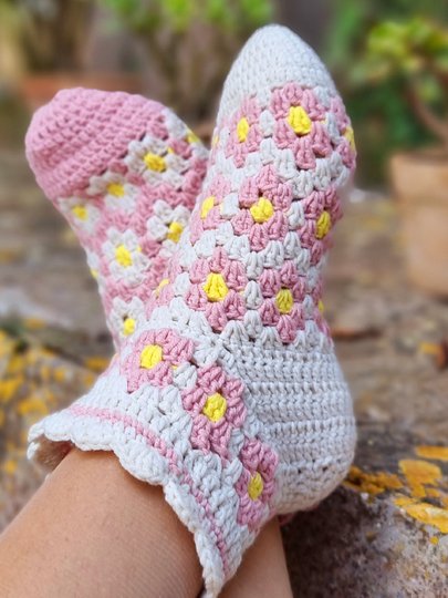 Crochet patterns for Cotton Socks  and slippers– 2 Patterns  PDF (EN/DE)