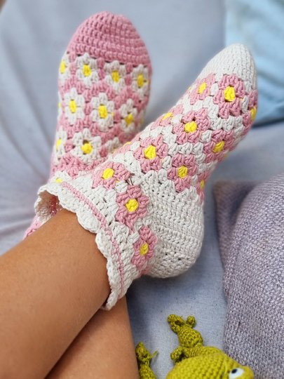 Crochet patterns for Cotton Socks  and slippers– 2 Patterns  PDF (EN/DE)
