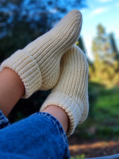 Crochet Socks – Set of 2 Patterns (Adult & Child) EN/DE