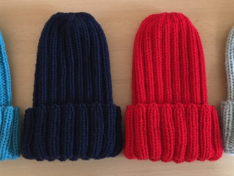 Mütze im Rippenmuster Strickanleitung