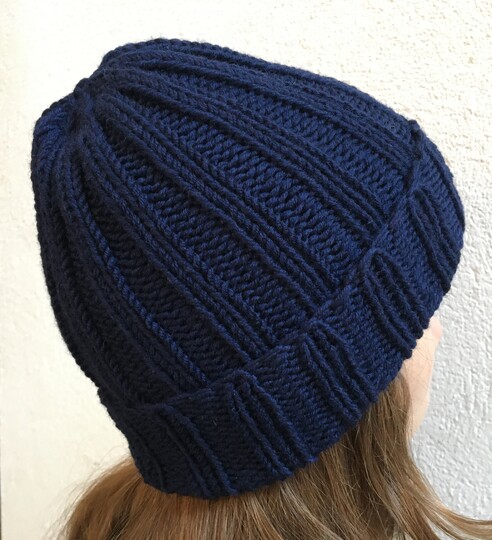 Mütze im Rippenmuster Strickanleitung