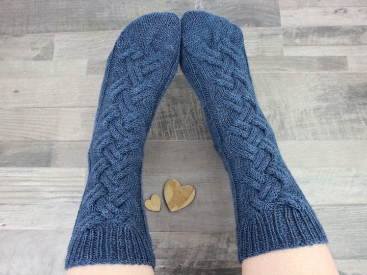 Strickanleitung Sparset - Socken Avocado Cocktail & Handstulpen Avocado