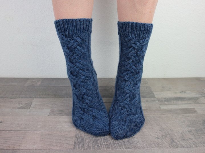 Strickanleitung Sparset - Socken Avocado Cocktail & Handstulpen Avocado