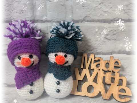 Häkelanleitung für einen Schneemann Taschenbaumler oder Schlüsselanhänger