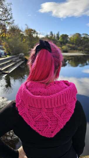 Trinity 3 in 1: Sweater, Shawl & Hood