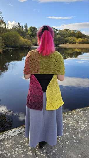 Trinity 3 in 1: Sweater, Shawl & Hood