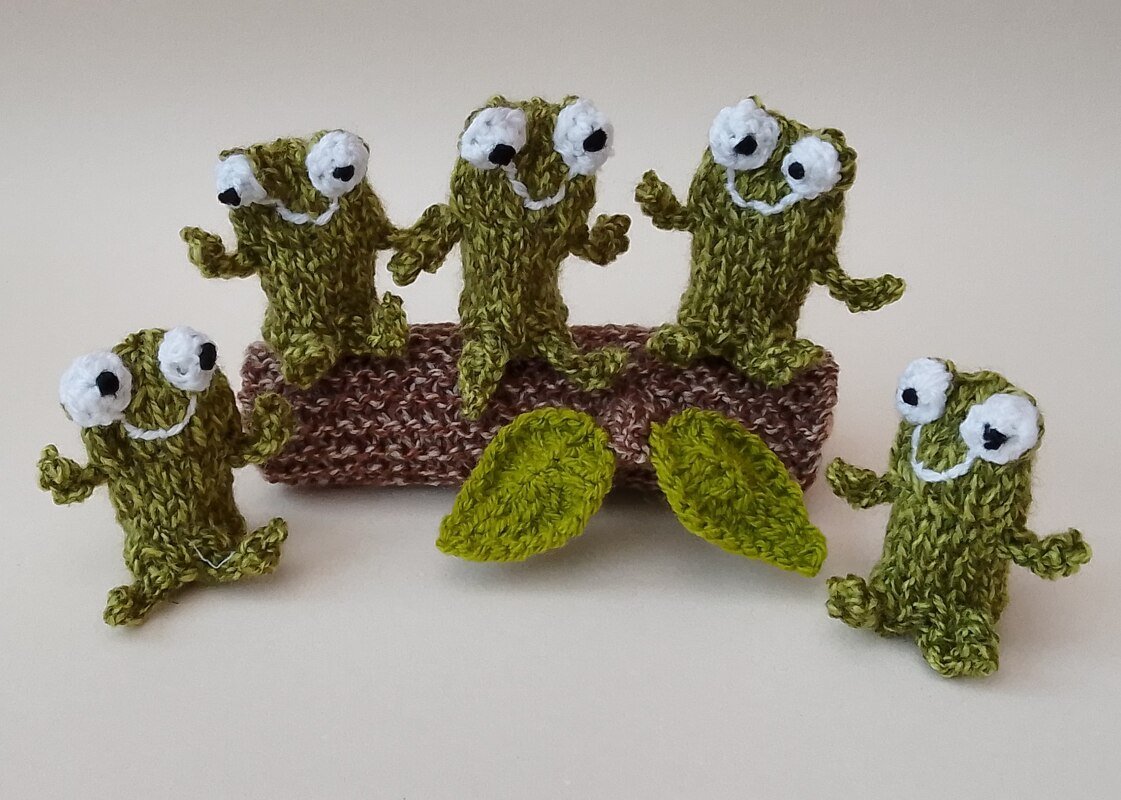 TeaCosyFolk's Five Little Speckled Frogs Play Set Knitting Pattern - Image 2