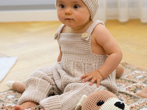 Strickanleitung Babyset "Latzhose und Mütze"
