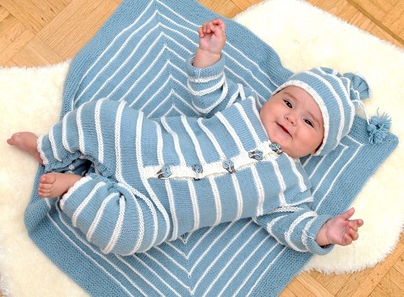 Strickanleitung Baby-Set "Gestreifter Overall, Mütze und Decke"