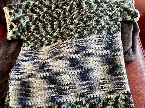 Pulli "Grün" mit Stäbchen, schnell gemacht