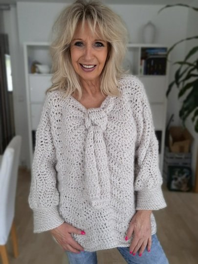 Zig Zag Pullover - Häkelset, Wendepulli inkl. Overknee-Stulpen