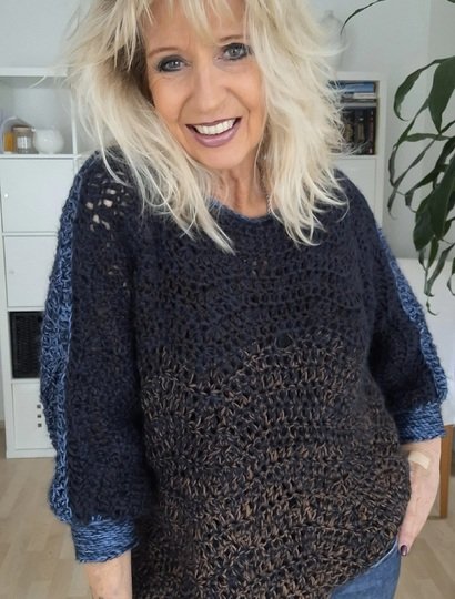 Zig Zag Pullover - Häkelset, Wendepulli inkl. Overknee-Stulpen