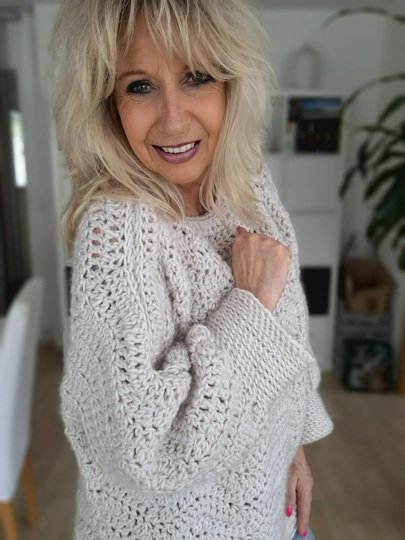 Zig Zag Pullover - Häkelset, Wendepulli inkl. Overknee-Stulpen