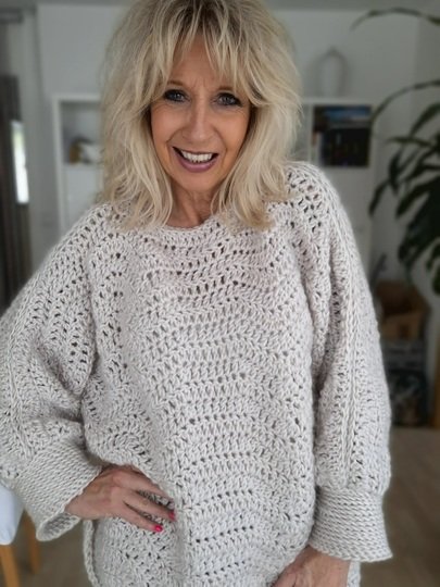 Zig Zag Pullover - Häkelset, Wendepulli inkl. Overknee-Stulpen