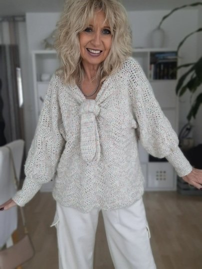 Zig Zag Pullover - Häkelset, Wendepulli inkl. Overknee-Stulpen