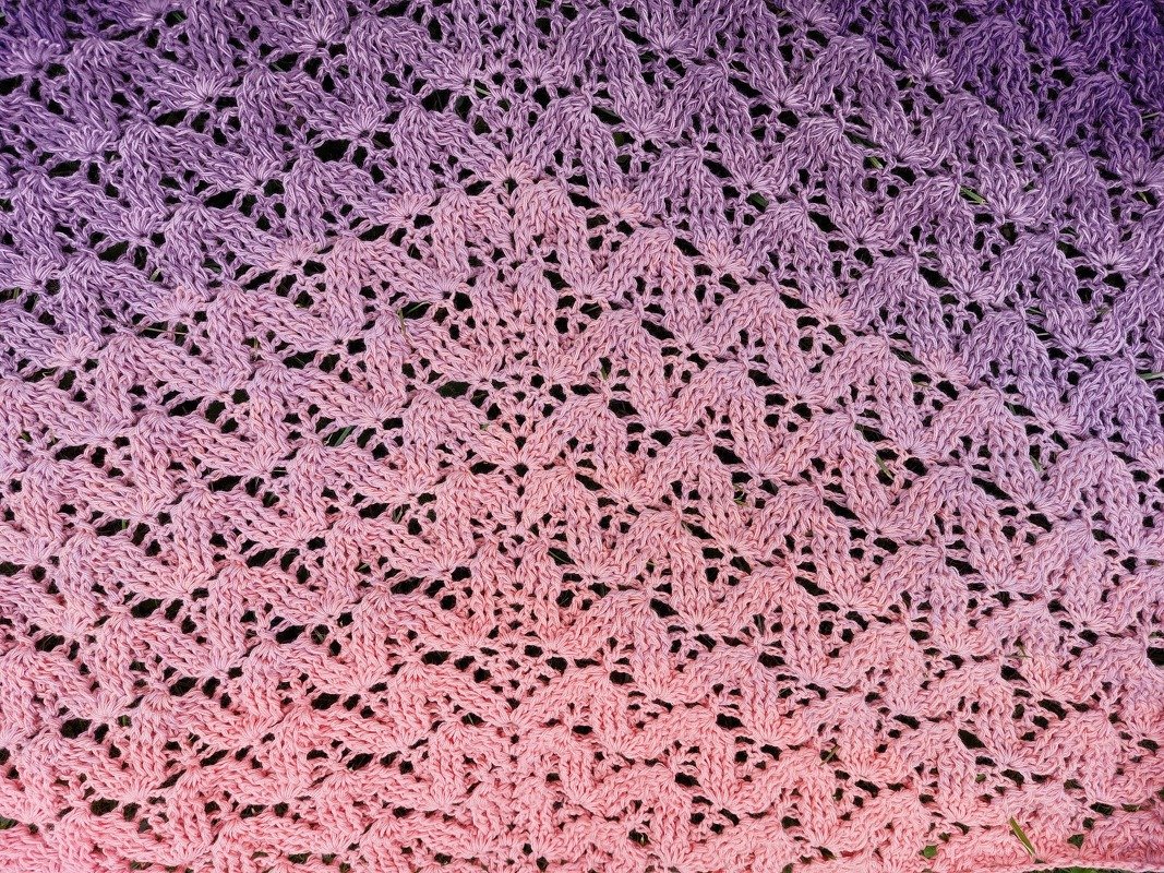 Flat triangular scarf Camilla BE – crochet pattern - Image 5