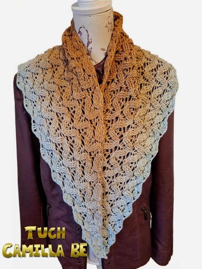 Flat triangular scarf Camilla BE – crochet pattern