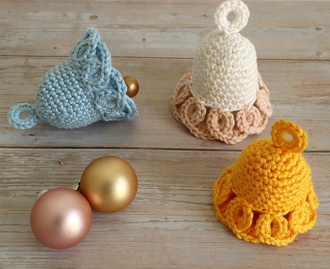 “Aurelia” bell in 3 sizes – ornament, table decoration, gift tag