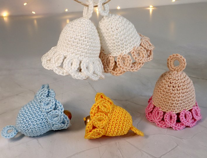 “Aurelia” bell in 3 sizes – ornament, table decoration, gift tag