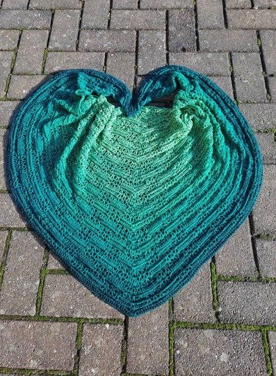 Adventstuch 2025 – Häkelanleitung für dein entspanntes Adventsprojekt