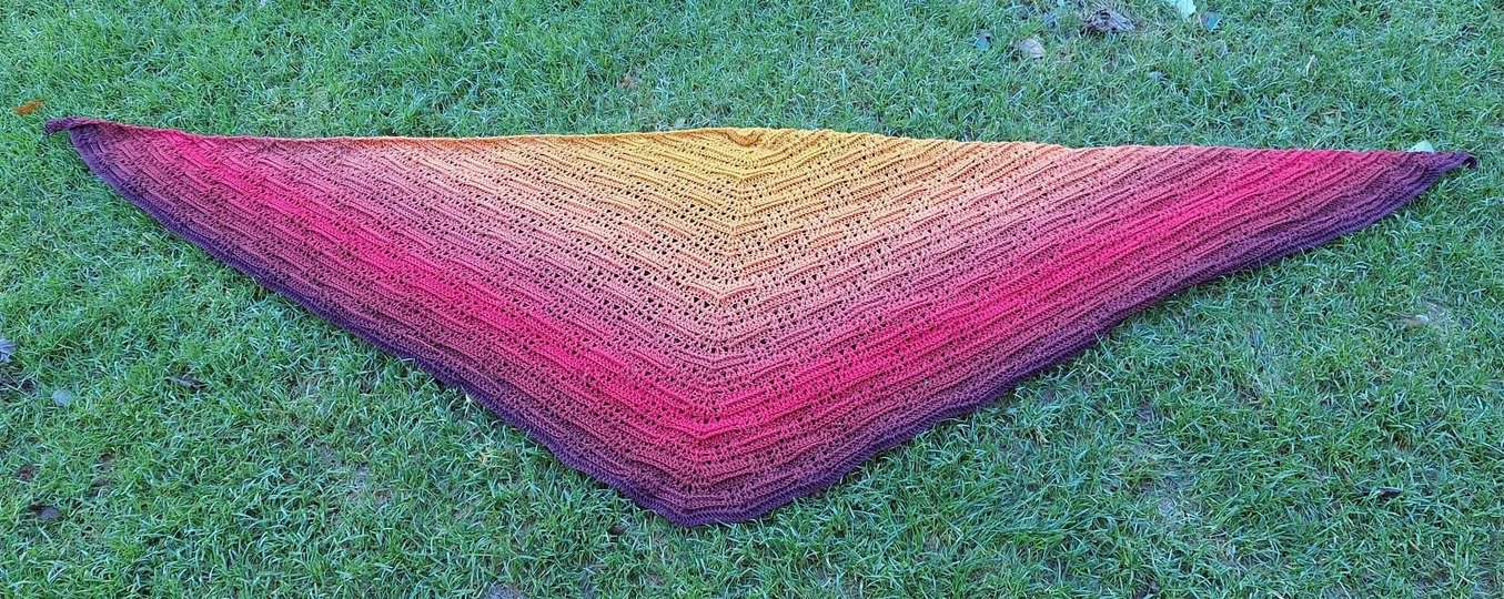 Adventstuch 2025 – Häkelanleitung für dein entspanntes Adventsprojekt