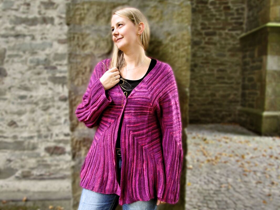 Sustrum, Patchworkstricken, Jacke und Tunika, Gr. 38 bis 60