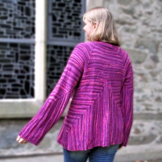 Sustrum, modular patchwork knitting, jacket and tunic, sizes S to 4 XL