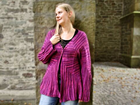 Sustrum, Patchworkstricken, Jacke und Tunika, Gr. 38 bis 60