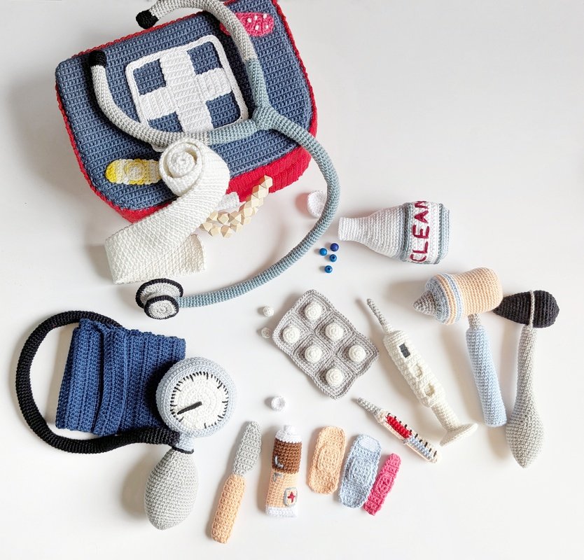 Arztkoffer Anleitungsset mit 13 Häkelanleitungen (DE, ENG)