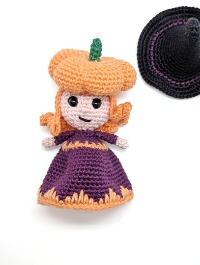 Halloween Reversible Pumpkin Witch Amigurumi - Crochet Pattern (EN, DE)