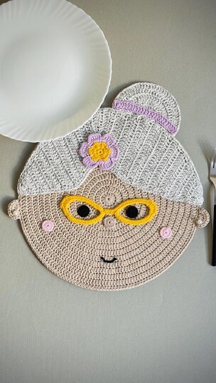 Crochet Pattern Christmas Grandma Placemat for Christmas Table Decor