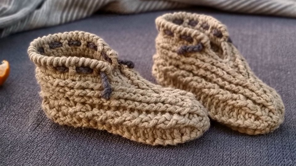 Crochet pattern for seamless warm home slippers S35