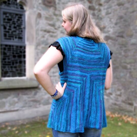 Sustrum Weste, Patchworkstricken, Größe 38/40 bis 58/60