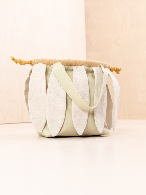 Daisy Drawstring Bag – Cute Flower Purse for Kids (Sewing Pattern)