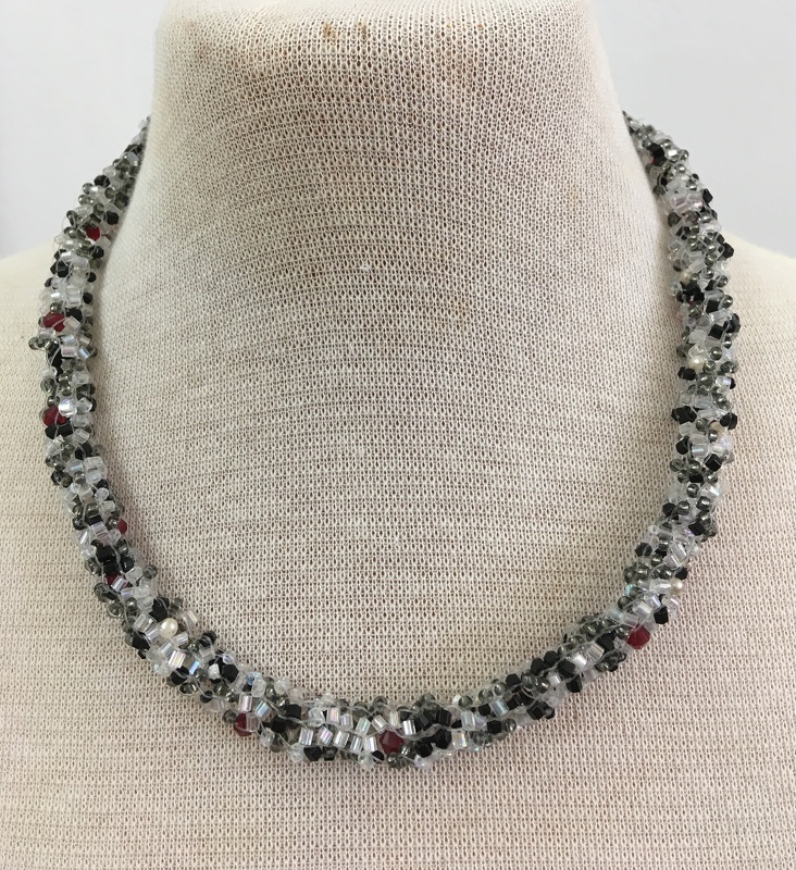 Gestrickte Kette - Knitting