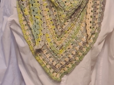 Häkelanleitung Dreieckstuch " Gracie"