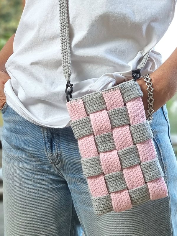 T3 Häkelanleitung PDF kleine Handy-Umhängetasche im Schachbrettmuster - Bild 3